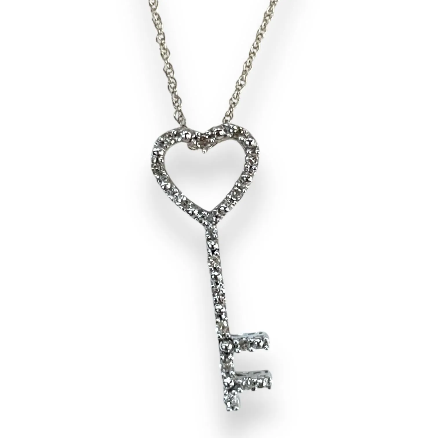 10K White Gold Heart-Key Pendant with Sparkling Diamonds