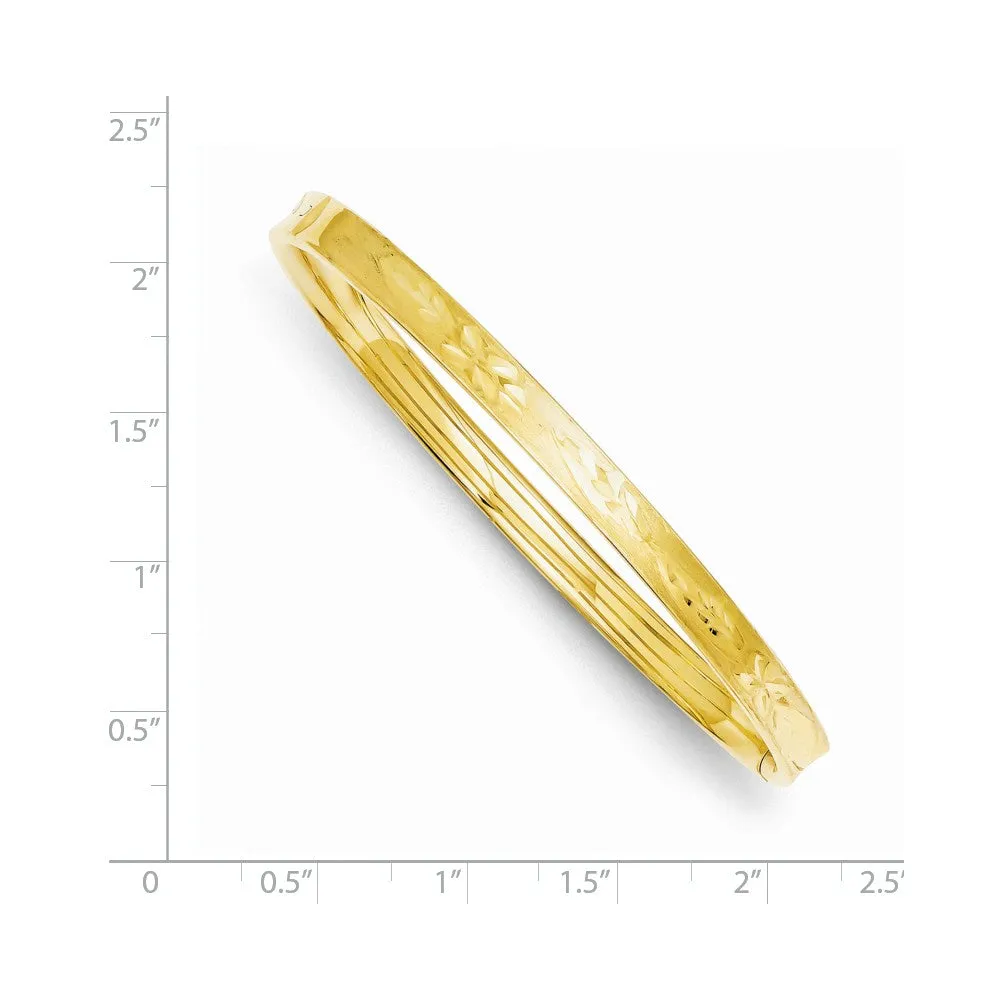 14K Gold Diamond-Cut Hinged Bangle with Safety Bar Elegance