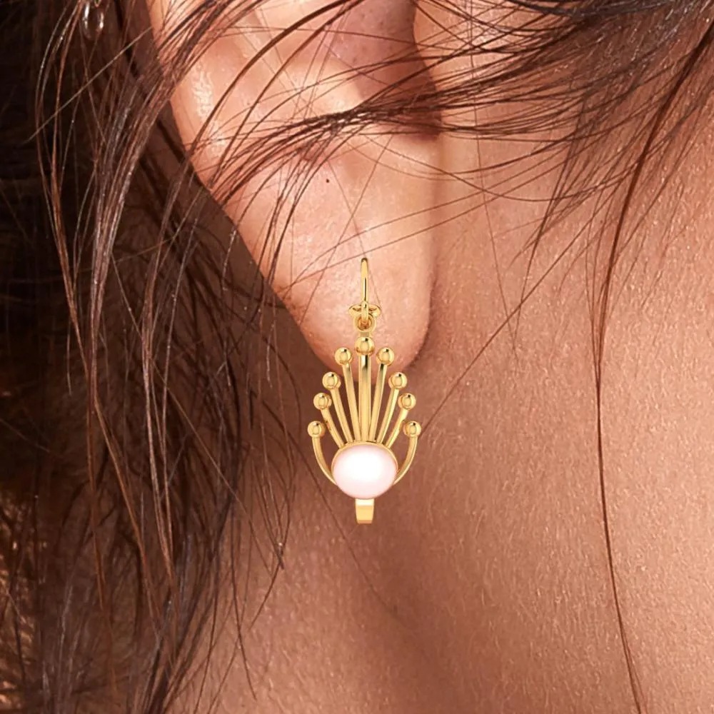 18k Gold Earrings With A Very Beautiful Design Featuring A Spherical Bead In Between