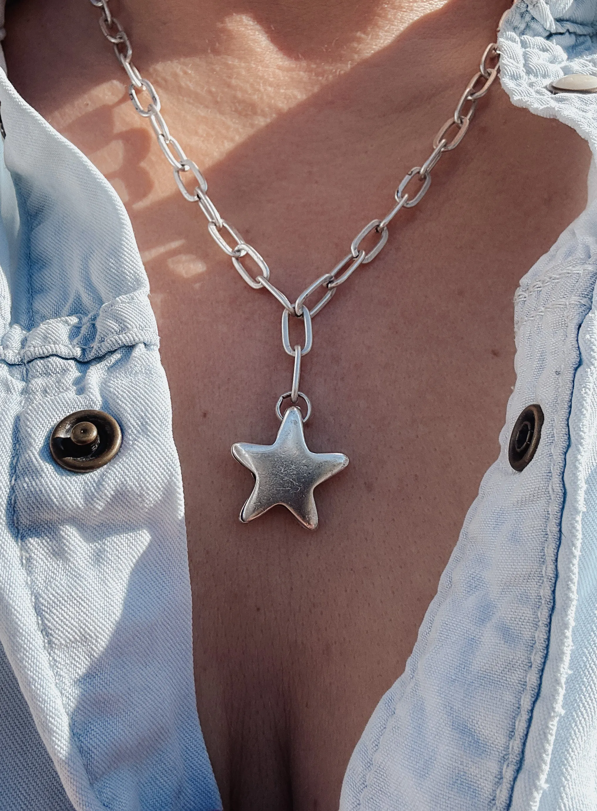 Chubby Star Lightweight Necklace