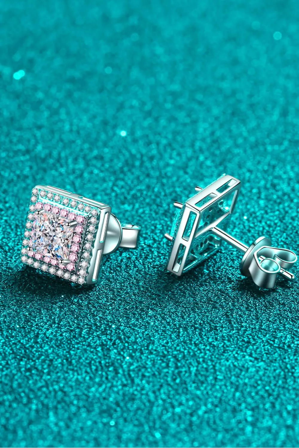 Elegant Geometric Moissanite Square Earrings - Timeless Luxury