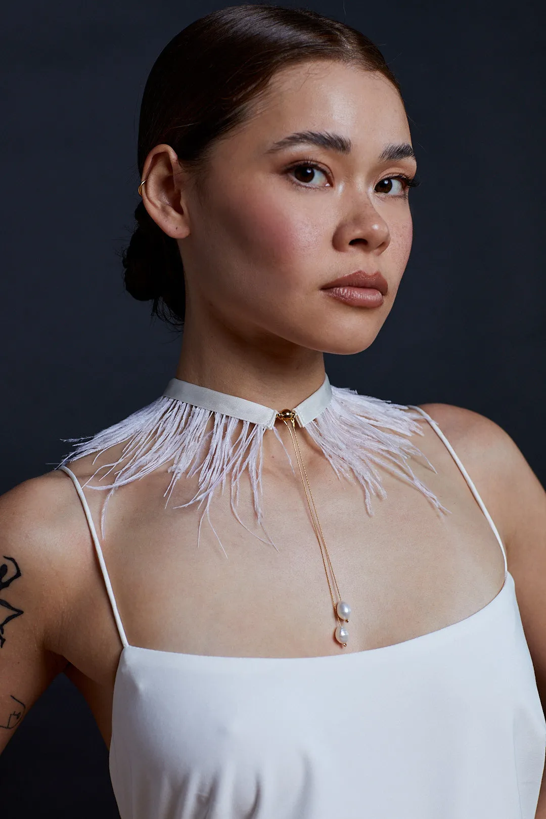 Evelina  / / Ostrich feather choker