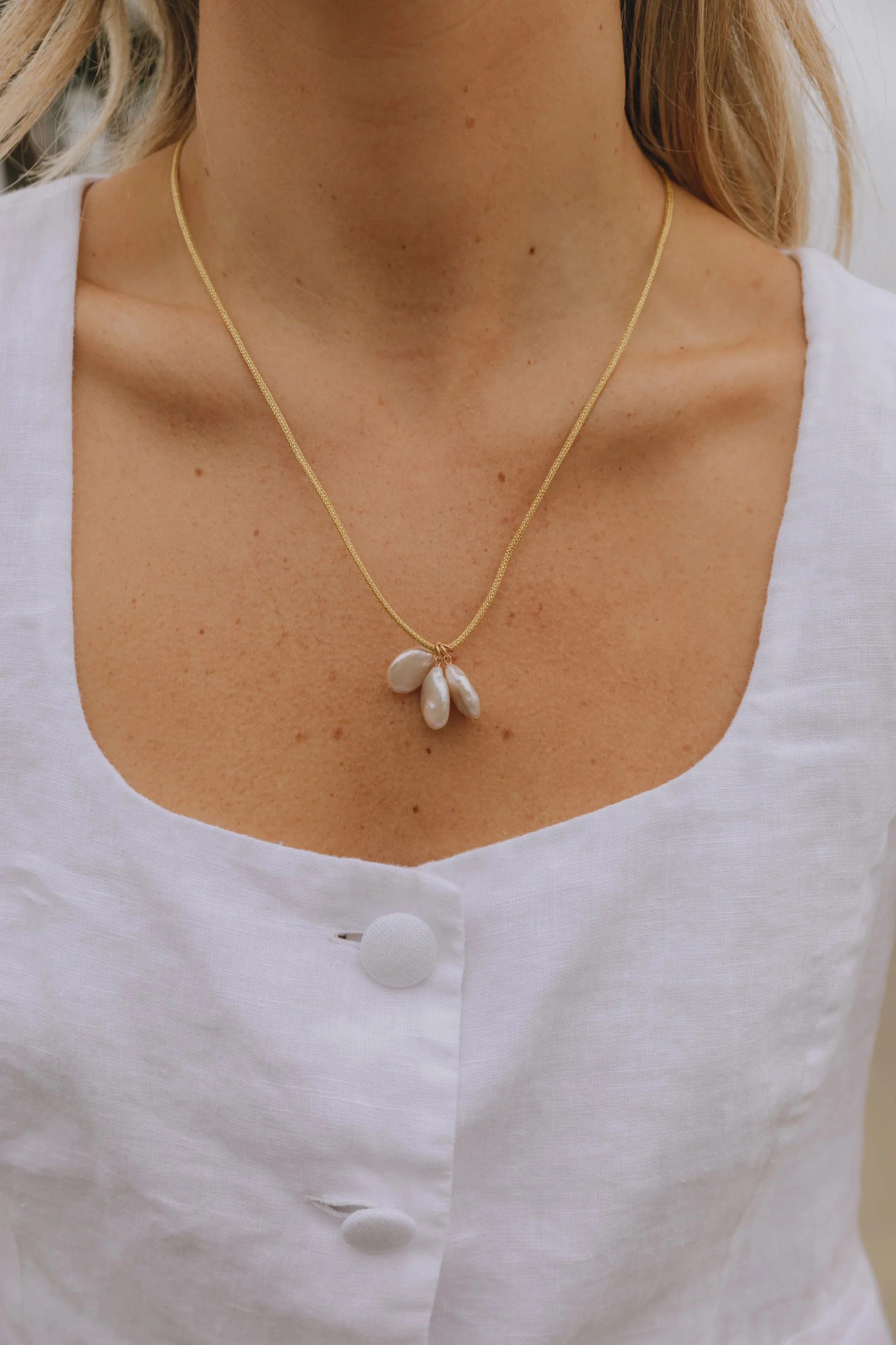 Goldie Drop Stand Necklace