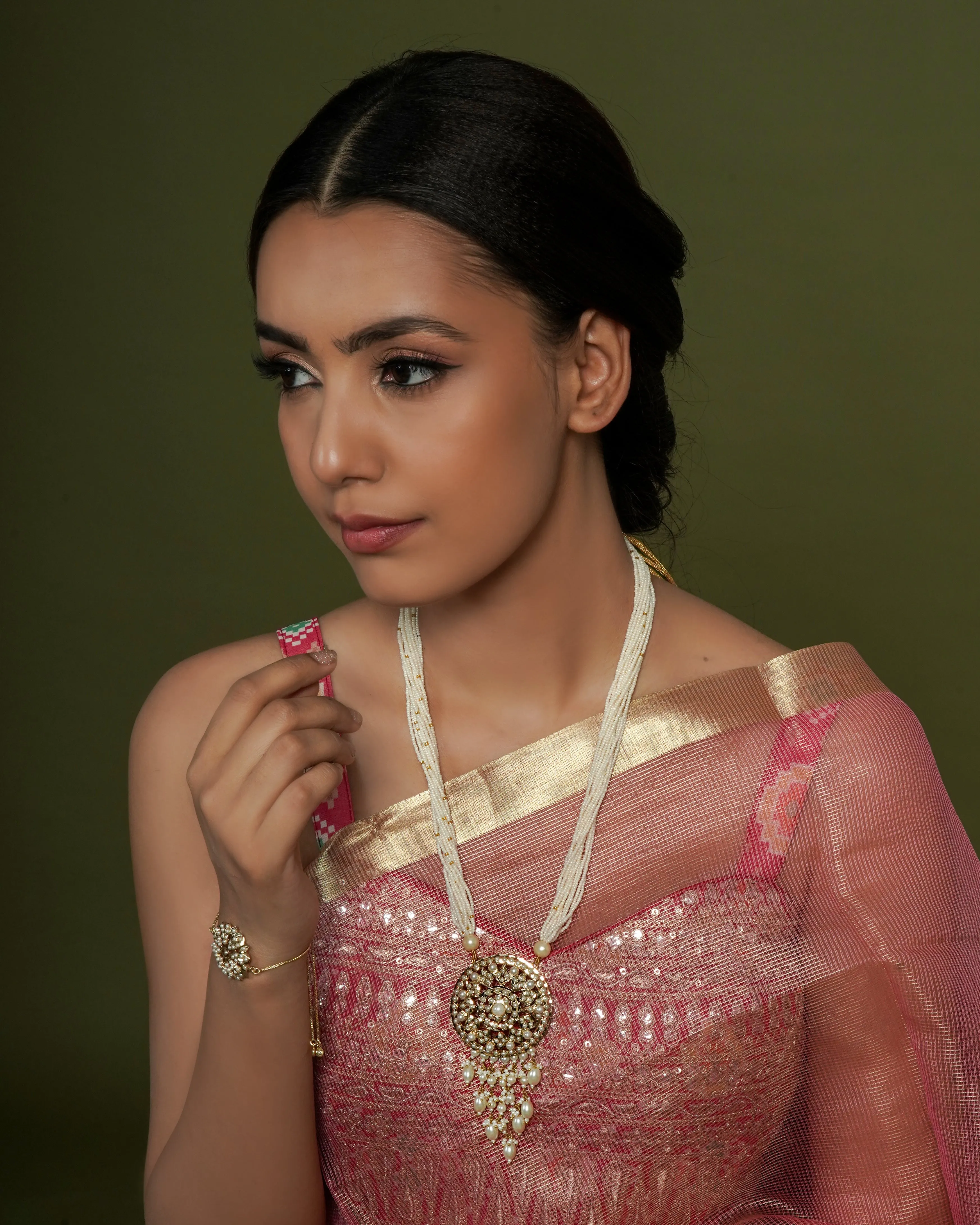Jadau Round Disc with Pearl Drop Pendant Necklace