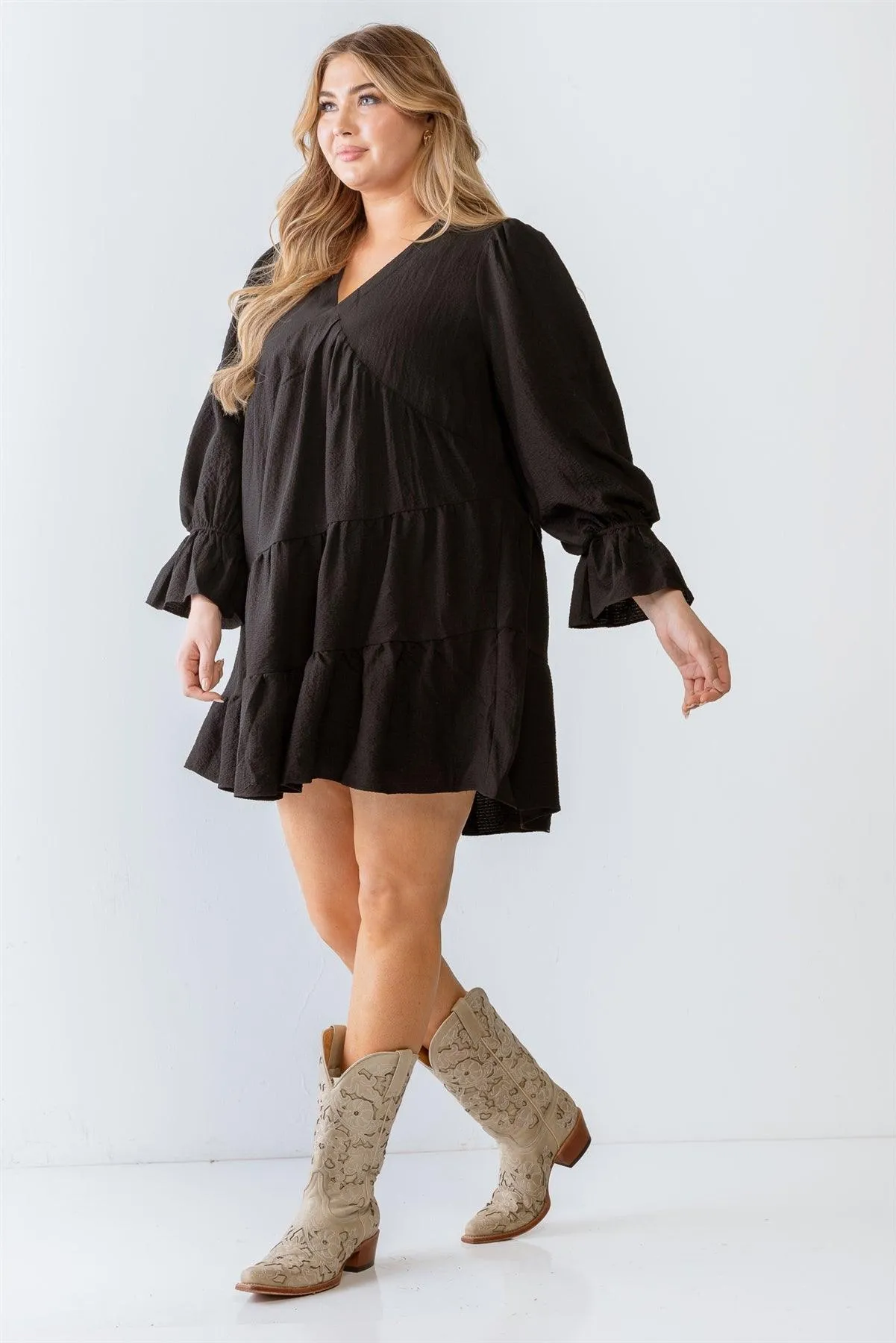 Junior Plus Black Textured Flare Hem Long Sleeve Mini Dress