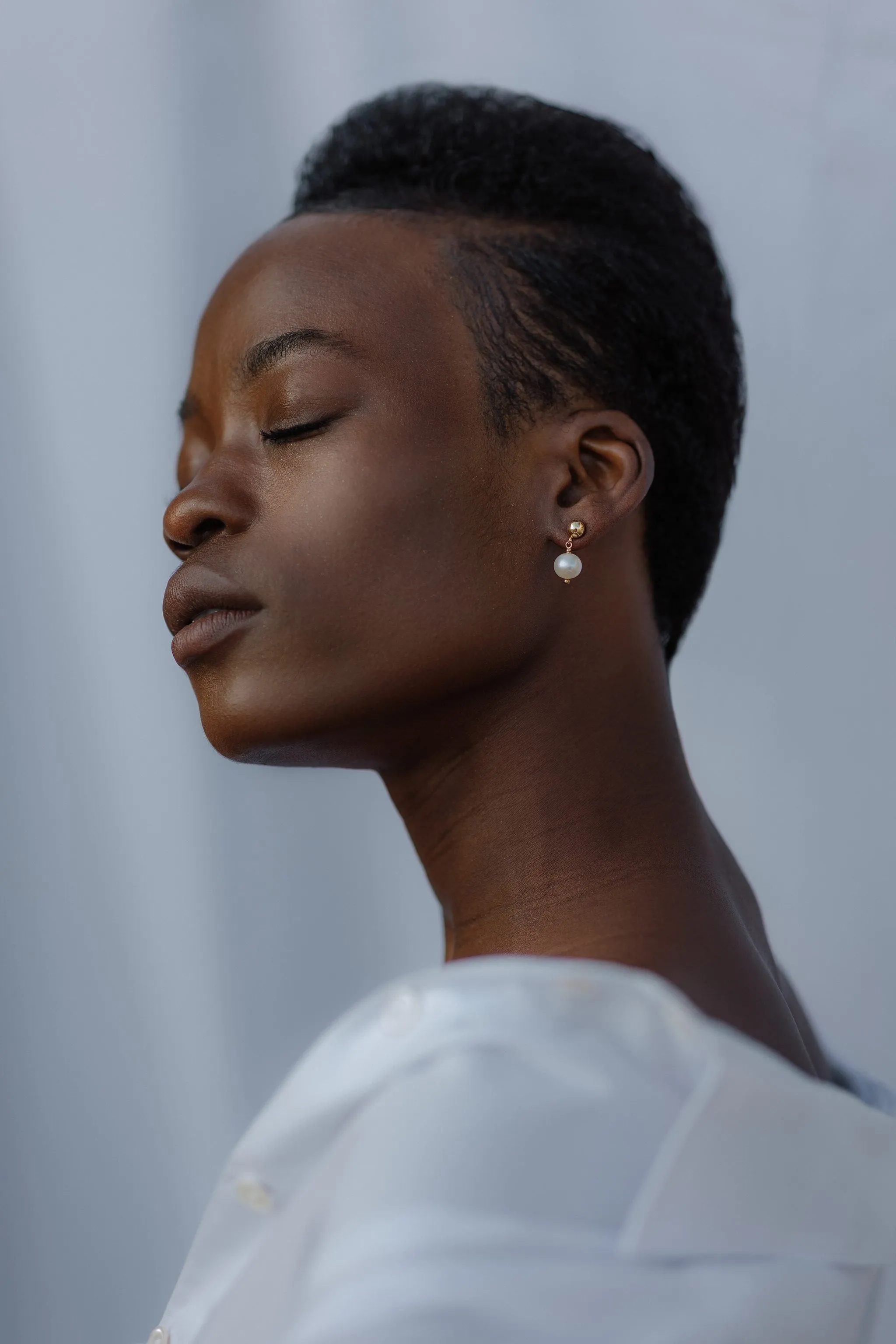 LA PEARLA STUDS