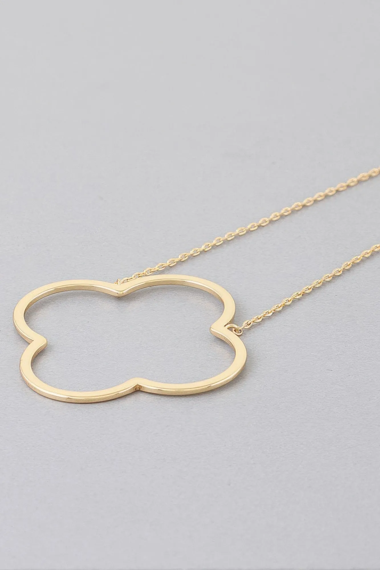 Modern Open Clover Pendant Necklace