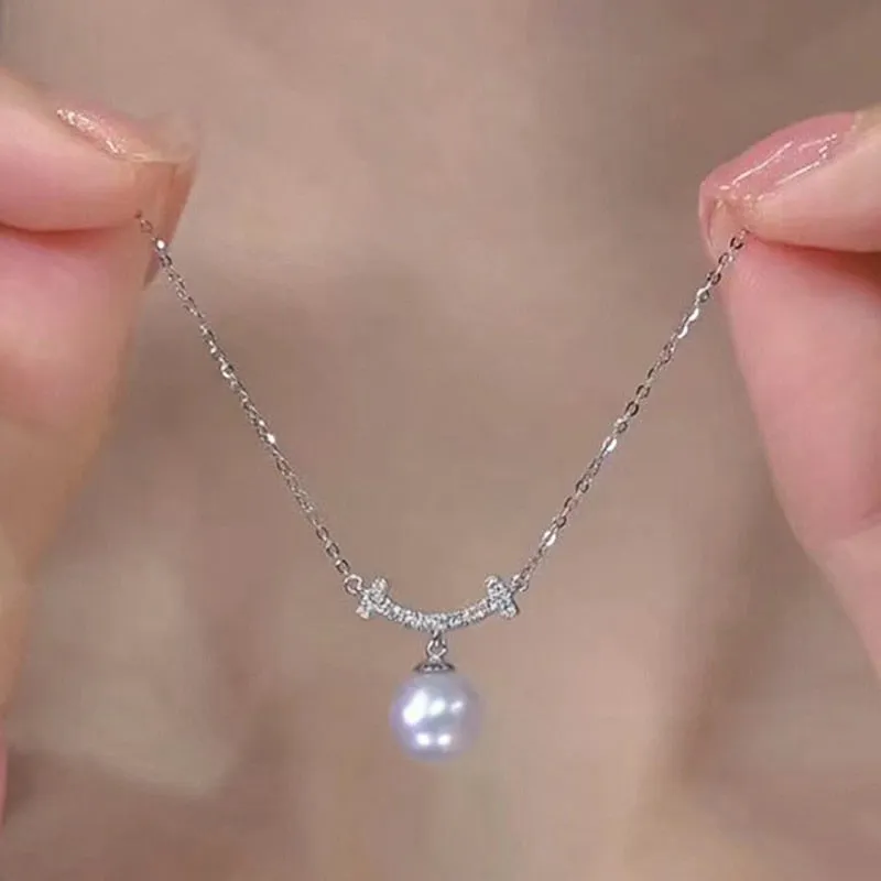 New Arrival Round Imitation Pearl Pendant Necklace with Dazzling CZ Stone Exquisite Women