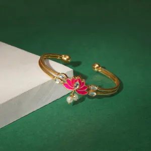 Padhaaro Saa Fuschia Pink Bracelet