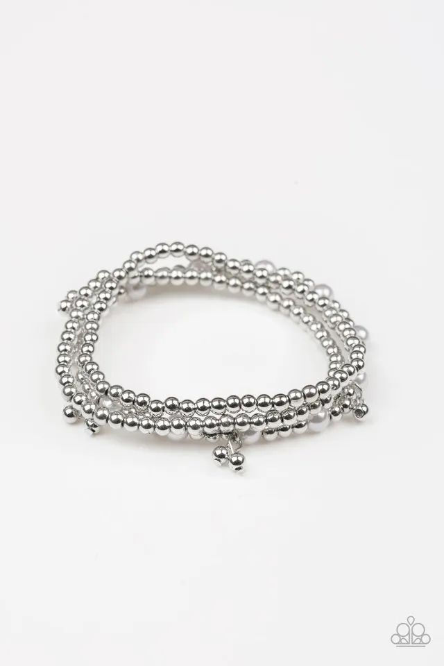 Paparazzi Bracelet ~ GRANDIOSE Slam - Silver