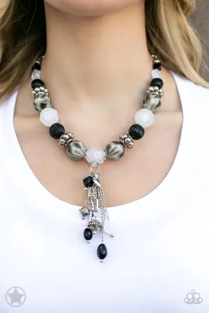 Paparazzi Break a Leg - Black Necklace
