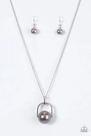 Paparazzi Necklace ~ Dramatically Diva - Silver