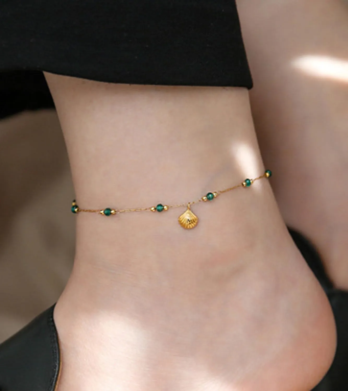 QWALIT Gold Anklets for Women Waterproof Women's Anklets Gold Plated Bracelets for Women Anklet Bracelet Round Disc Beads Starfish Shell
