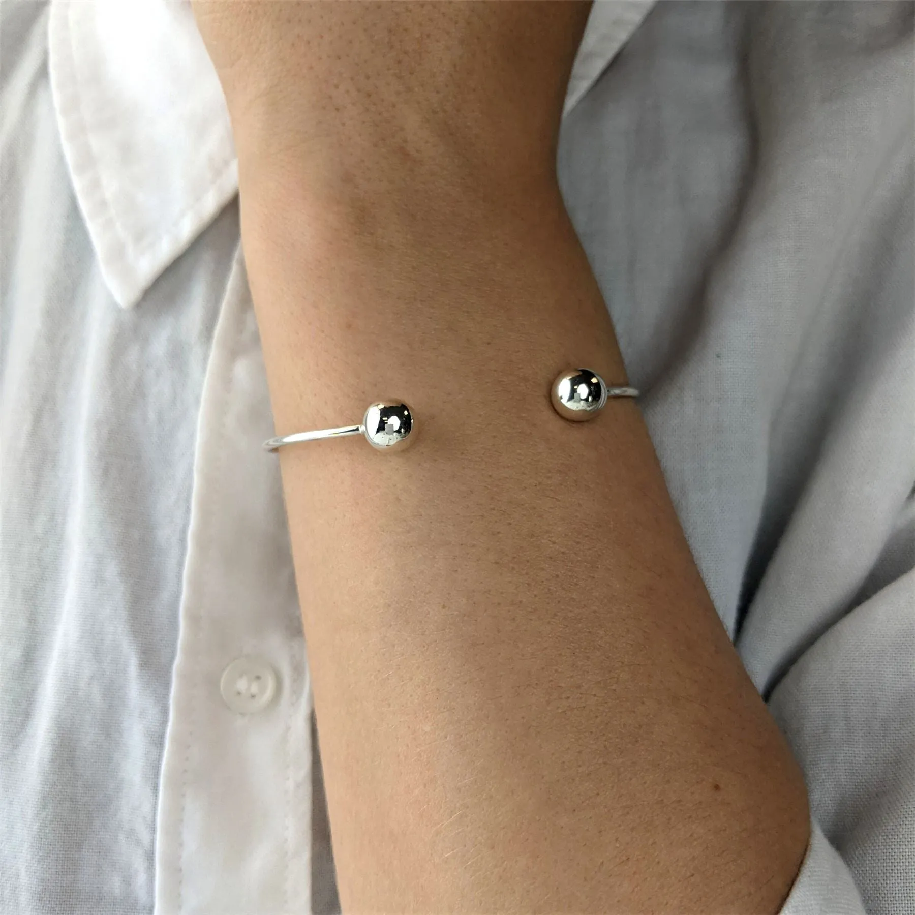 Sterling Silver Simple Classic Round Tube Adjustable Torque Bangle
