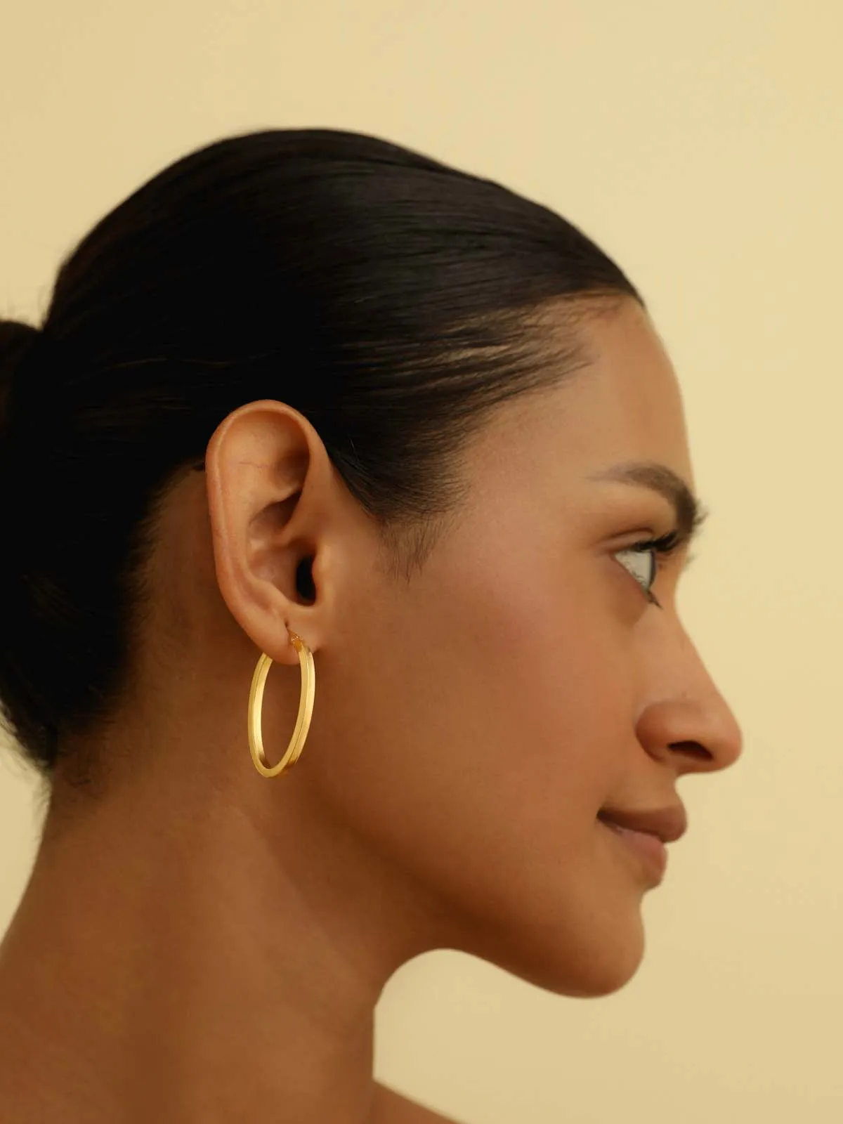 Timeless Oval Large Hoop Earrings