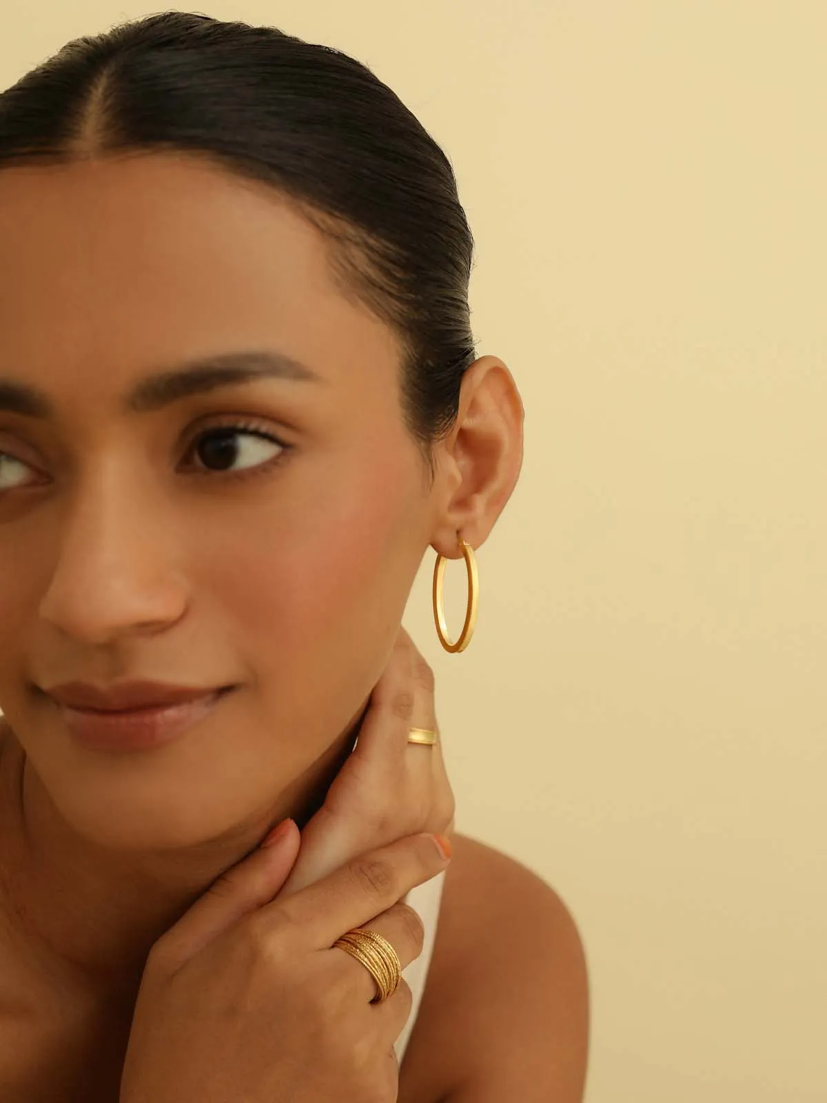 Timeless Oval Large Hoop Earrings