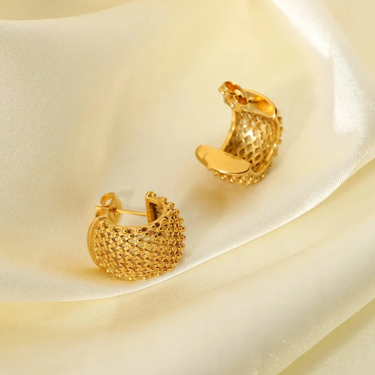 VAIGE Funky Grid Circle Hoop Earrings - 18K Gold Plated Stainless Steel, 27mm x 20mm
