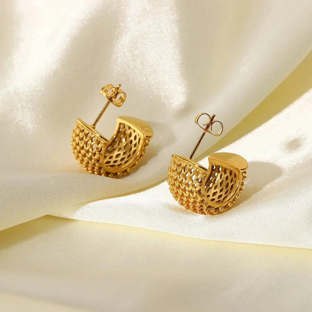 VAIGE Funky Grid Circle Hoop Earrings - 18K Gold Plated Stainless Steel, 27mm x 20mm
